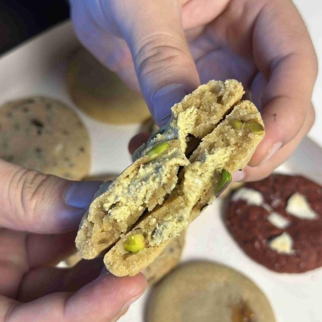 <b> Pistachio Cookie </b>